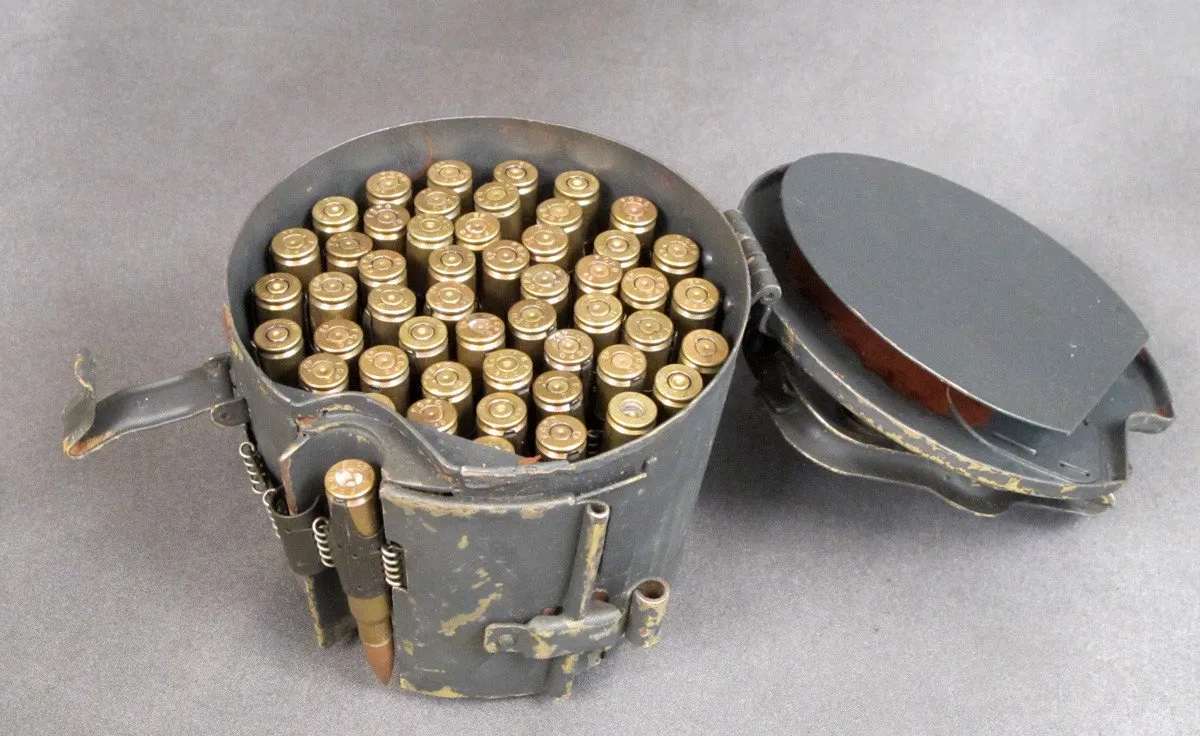 German MG34 & MG42 Basket Ammunition Can with Dummy 8mm Cartridges in Belt