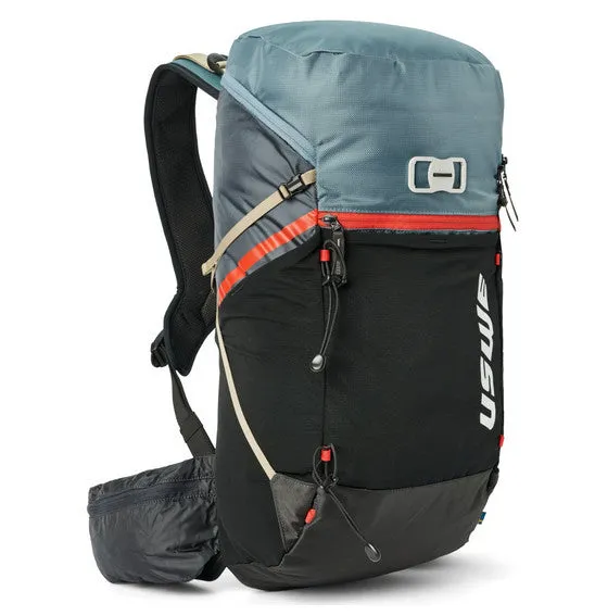 Tracker 30L Daypack