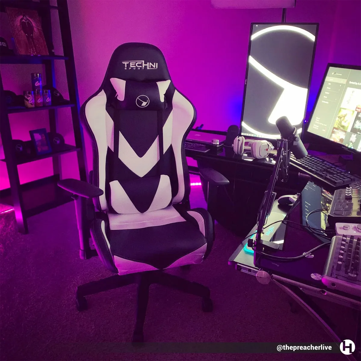 WHITE PRO GAMER SERIES 2 GAMING CHAIR